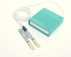 Twine with moisture sensor